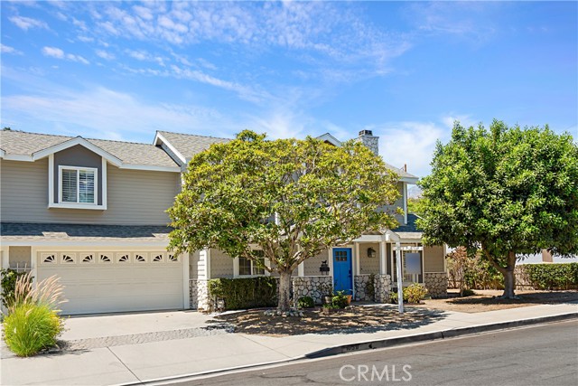 Detail Gallery Image 2 of 26 For 105 Grand Ave #D,  Monrovia,  CA 91016 - 3 Beds | 2/1 Baths