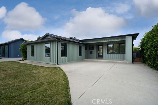 10828 Hasty Avenue, Downey CA: https://media.crmls.org/medias/f26f58b1-d576-41e4-b963-c3e1803f8ae5.jpg