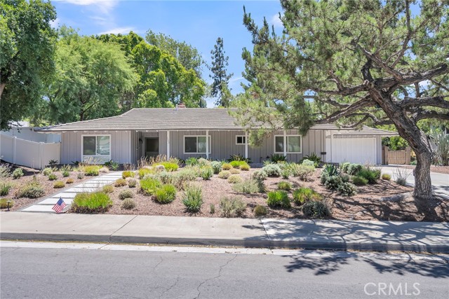 Detail Gallery Image 1 of 20 For 1502 Ransom Rd, Riverside,  CA 92506 - 3 Beds | 2 Baths