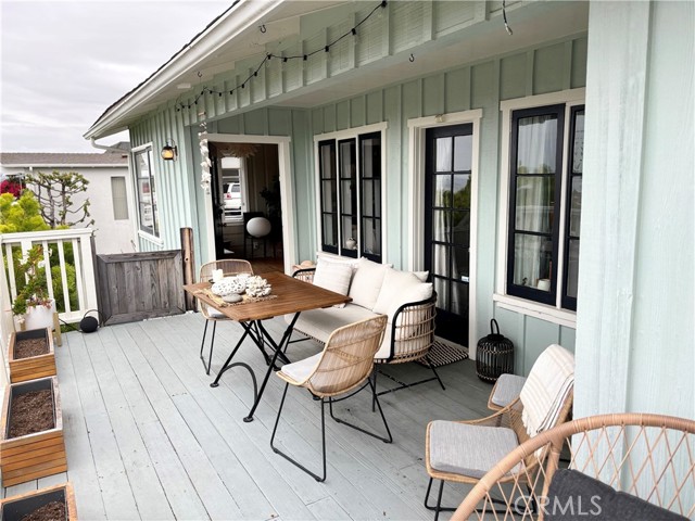 Detail Gallery Image 30 of 34 For 394 Moss St, Laguna Beach,  CA 92651 - 3 Beds | 2/1 Baths