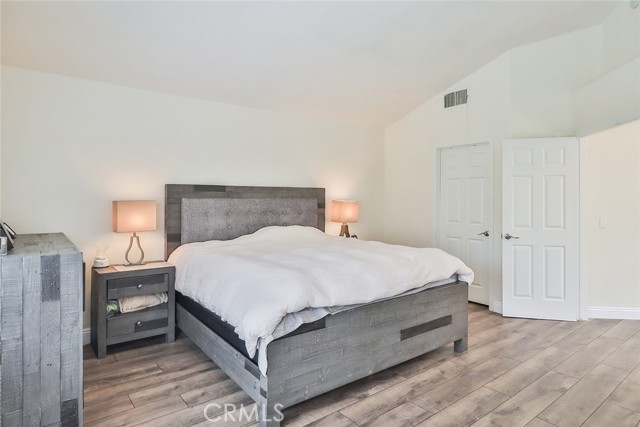 Detail Gallery Image 19 of 46 For 5028 Benedict Ct, Oak Park,  CA 91377 - 3 Beds | 2/1 Baths