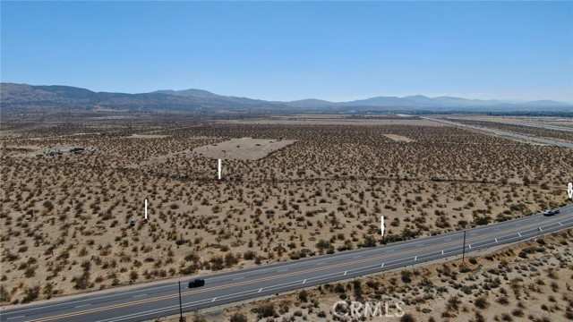 10707 Pearblossom Hwy, Littlerock CA: https://media.crmls.org/medias/f27183d0-f3ba-4786-83e1-92c727b4ea5b.jpg