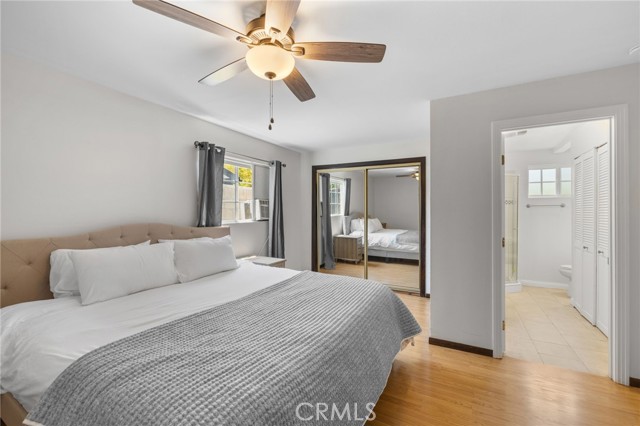 1820 N Avon Street, Burbank CA: https://media.crmls.org/medias/f272579b-3789-457e-bd62-717cc6183809.jpg
