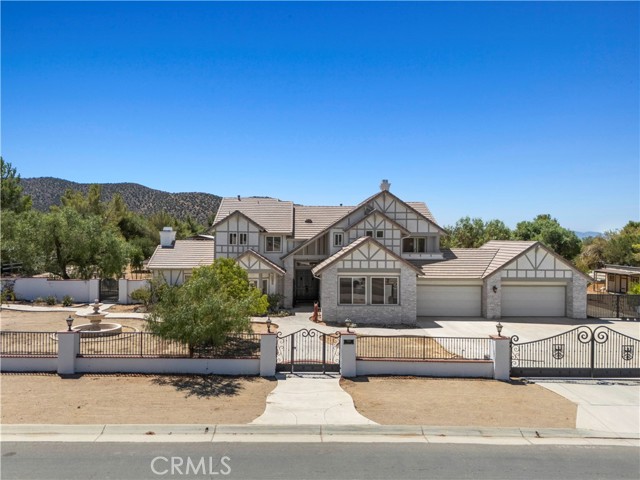 9744 Sweetwater Drive, Agua Dulce CA: https://media.crmls.org/medias/f272bc0c-b47f-49fe-9ac6-72963f4567cc.jpg