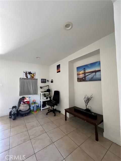 1248 Rolland Curtis Place, Los Angeles CA: https://media.crmls.org/medias/f273a5d6-9036-421f-ac03-7c41318210e3.jpg