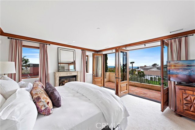 Detail Gallery Image 23 of 47 For 206 Driftwood Rd, Corona Del Mar,  CA 92625 - 4 Beds | 5/1 Baths