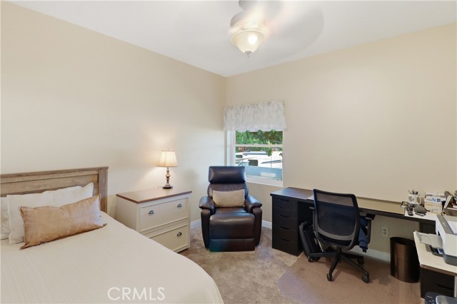 Image 28 of 52 For 16025 Perry Heights