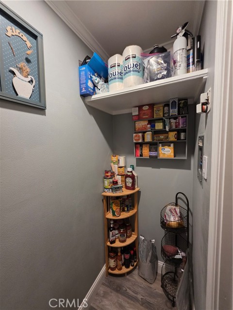 2300 Laguna Cir, #B, Concord CA: https://media.crmls.org/medias/f276a7e7-196d-4f44-949b-8b51739e23b8.jpg