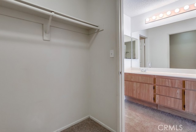 12874 Sycamore Village Drive, Norwalk CA: https://media.crmls.org/medias/f27807cc-3776-449e-a396-1470ef2487c0.jpg