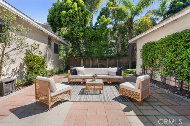 Detail Gallery Image 30 of 50 For 586 36th, Manhattan Beach,  CA 90266 - 3 Beds | 2 Baths