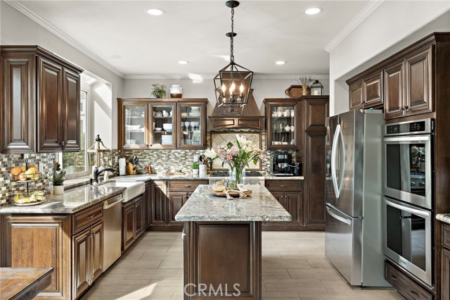 Detail Gallery Image 7 of 32 For 27041 Ironwood Drive, Laguna Hills,  CA 92653 - 5 Beds | 3 Baths