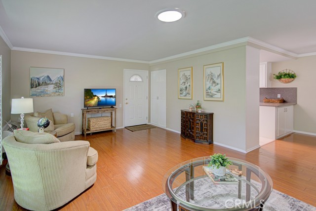 901 Ronda Sevilla, Laguna Woods CA: https://media.crmls.org/medias/f278f406-8f98-4f38-85b8-3f18ccf32c38.jpg