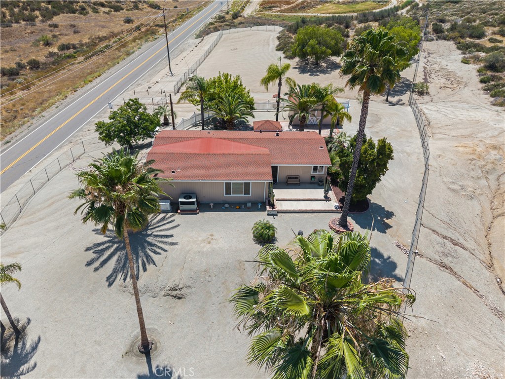 22635 Juniper Flats