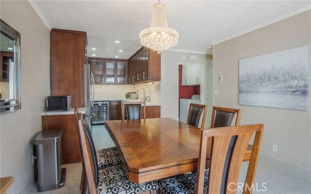 Detail Gallery Image 7 of 20 For 3121 Colorado Ave, Santa Monica,  CA 90404 - 3 Beds | 2/1 Baths