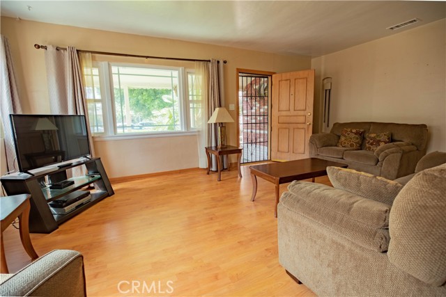 519 Nectarine Street #2, Inglewood, CA, 90301 519 Nectarine Street #2, Inglewood, CA, 90301