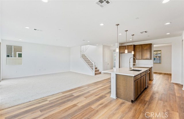 Detail Gallery Image 38 of 43 For 3909 Hudson Ln, Lake Elsinore,  CA 92530 - 6 Beds | 5 Baths