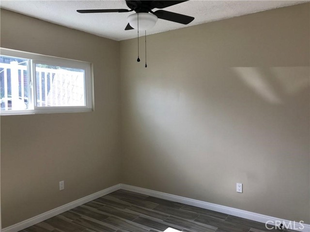 Detail Gallery Image 7 of 10 For 3411 1/2 Chadwick Dr, Los Angeles,  CA 90032 - 2 Beds | 1 Baths