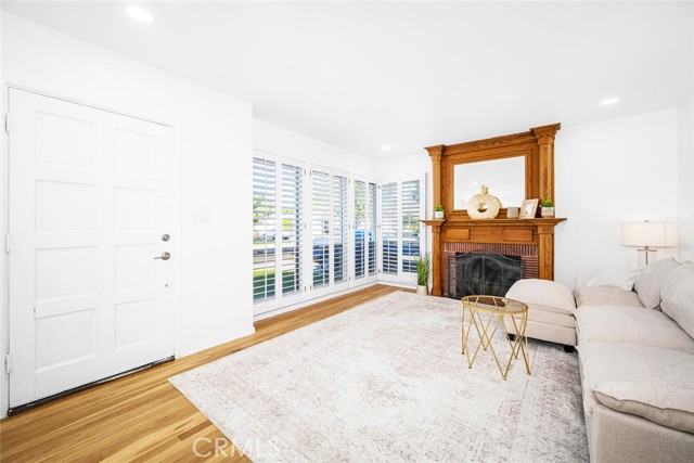 Detail Gallery Image 6 of 51 For 3034 N Ocana, Long Beach,  CA 90808 - 5 Beds | 2 Baths