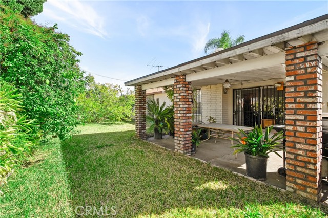 327 Flaxton Street, Pomona CA: https://media.crmls.org/medias/f27b75b7-452d-453d-922b-5b54d90da6ad.jpg