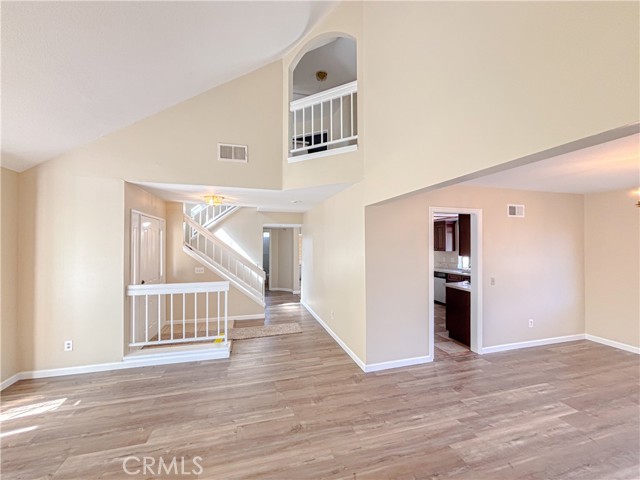 39360 Longhorn Court, Palmdale CA: https://media.crmls.org/medias/f27bf03a-c24f-47a7-8bde-e1ffad0f848f.jpg