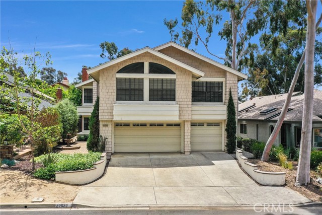 Detail Gallery Image 2 of 49 For 22622 Wood Shadow Ln, Lake Forest,  CA 92630 - 4 Beds | 2/1 Baths
