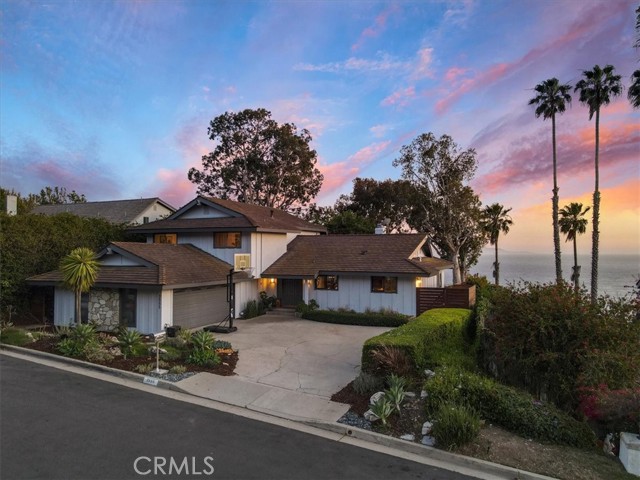 3555 Vigilance Drive, Rancho Palos Verdes, California 90275, 4 Bedrooms Bedrooms, ,3 BathroomsBathrooms,Residential,Sold,Vigilance,PV22100295