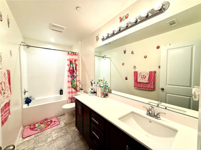 Detail Gallery Image 15 of 21 For 1715 Boysen Way, Beaumont,  CA 92223 - 4 Beds | 3 Baths