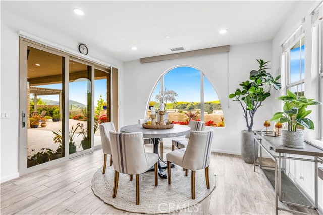 35 Cantar Street, Rancho Mission Viejo CA: https://media.crmls.org/medias/f27d0f30-d8e1-4d0d-966f-2c21e4a8cc71.jpg