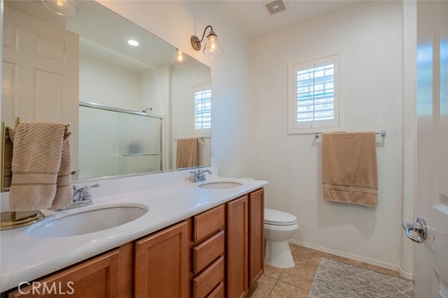 Detail Gallery Image 28 of 37 For 16638 Nicklaus Dr #96,  Sylmar,  CA 91342 - 3 Beds | 2/1 Baths
