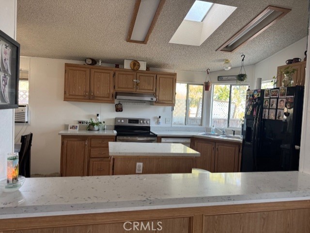 Detail Gallery Image 19 of 29 For 24425 Woolsey Canyon Road #196,  West Hills,  CA 91304 - 3 Beds | 2 Baths