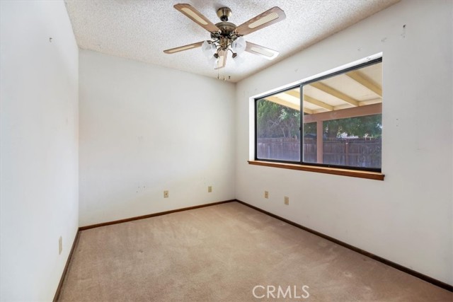12690 Augusta Way, Victorville CA: https://media.crmls.org/medias/f27fefa9-1e3a-4fc6-9bcb-906e20aea002.jpg