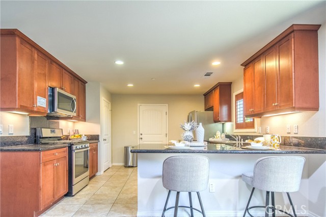 Detail Gallery Image 12 of 20 For 799 Center St, Costa Mesa,  CA 92627 - 3 Beds | 2/1 Baths