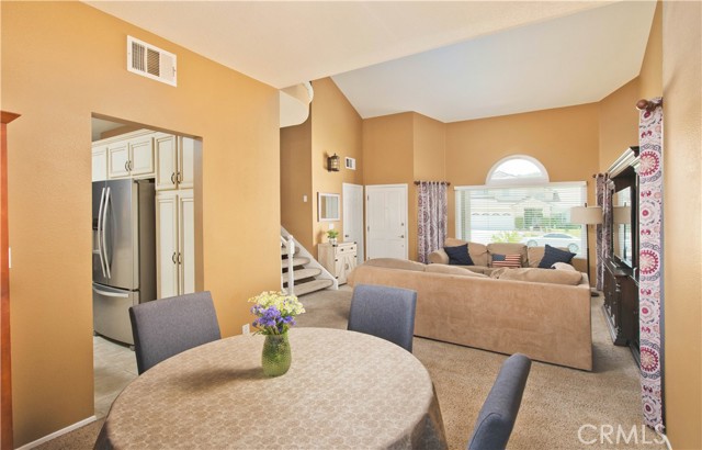Detail Gallery Image 6 of 36 For 22447 Poplar St, Saugus,  CA 91390 - 4 Beds | 3 Baths