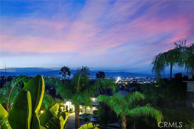 Detail Gallery Image 24 of 50 For 3941 Rock Hampton Dr, Tarzana,  CA 91356 - 5 Beds | 3 Baths