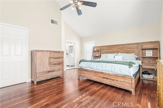 320 Forelock Court, Simi Valley CA: https://media.crmls.org/medias/f2832727-c2b4-46f0-abaf-b3c0c6cc1751.jpg