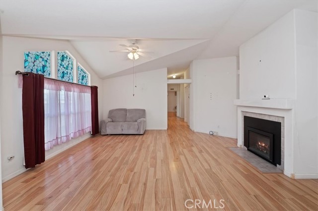 13393 Mariposa Road, Victorville CA: https://media.crmls.org/medias/f2837044-29b7-4605-b0b6-8aa7b3f47819.jpg