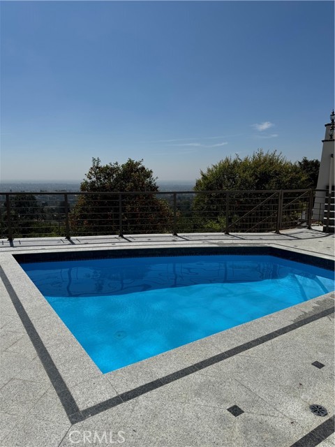 Detail Gallery Image 5 of 42 For 16004 Aurora Crest Dr, Whittier,  CA 90605 - 5 Beds | 4/1 Baths