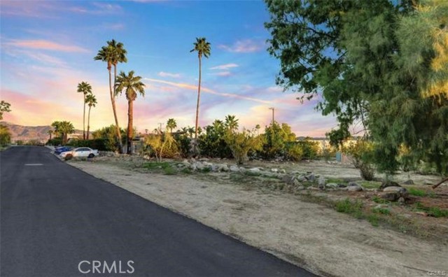 Detail Gallery Image 1 of 4 For 2744 N Junipero Ave, Palm Springs,  CA 92262 - – Beds | – Baths