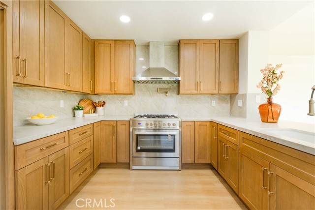 Detail Gallery Image 12 of 36 For 2352 Keusder, Riverside,  CA 92503 - 5 Beds | 3/1 Baths