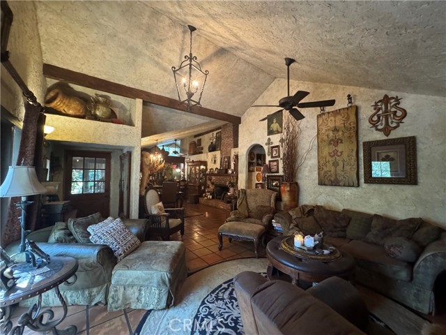1551 Pomeroy Road, Arroyo Grande CA: https://media.crmls.org/medias/f285c26f-a739-4825-a4d1-4efae5505428.jpg