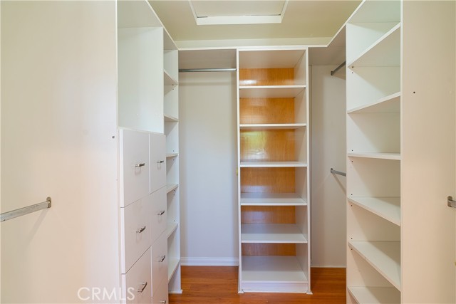 Detail Gallery Image 22 of 39 For 24060 Hatteras St, Woodland Hills,  CA 91367 - 5 Beds | 5 Baths