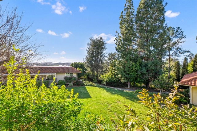 Detail Gallery Image 12 of 27 For 842 Ronda Sevilla #B,  Laguna Woods,  CA 92637 - 2 Beds | 2 Baths