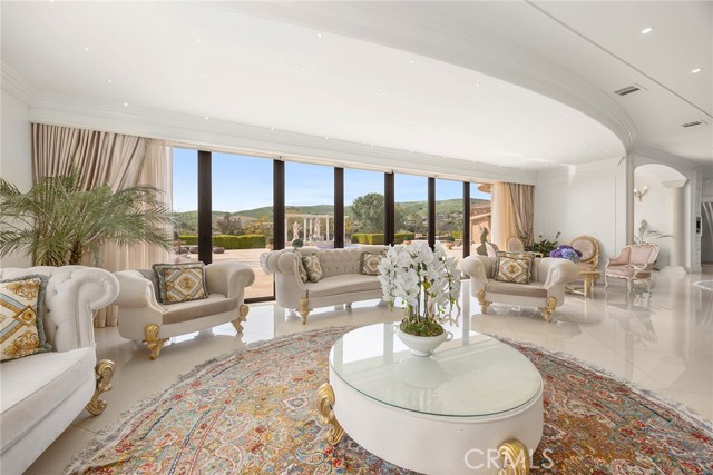 Detail Gallery Image 10 of 60 For 3991 Hollow Ridge Ct, Yorba Linda,  CA 92887 - 5 Beds | 4/1 Baths