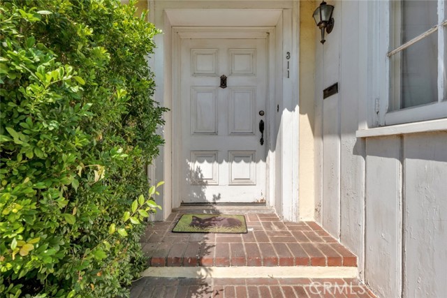 311 N Del Mar Avenue, San Gabriel CA: https://media.crmls.org/medias/f28720c2-7406-4c8e-acdd-34caf5763fd9.jpg
