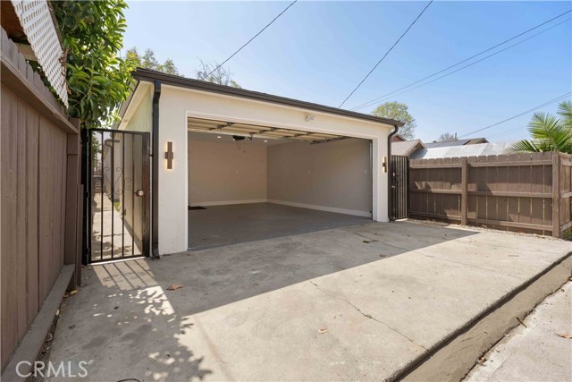 Detail Gallery Image 37 of 43 For 417 E Adair St, Long Beach,  CA 90805 - 3 Beds | 2 Baths