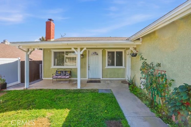 Detail Gallery Image 2 of 42 For 20070 Winton, Corona,  CA 92881 - 4 Beds | 2 Baths