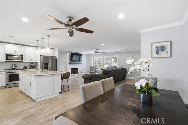 Detail Gallery Image 14 of 30 For 19833 Blythe, Winnetka,  CA 91306 - 3 Beds | 2 Baths