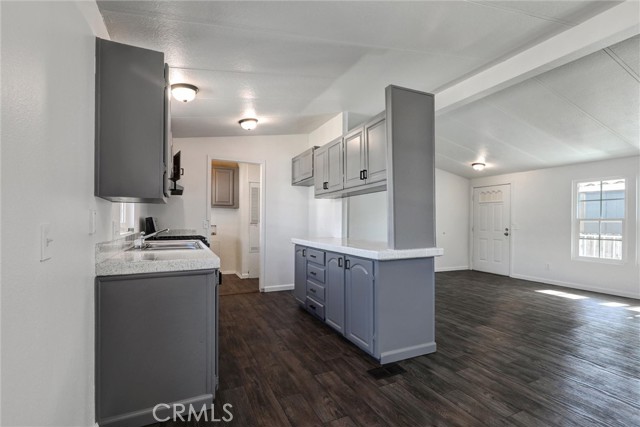 Detail Gallery Image 12 of 33 For 80 E Dawes St #204,  Perris,  CA 92571 - 3 Beds | 2 Baths