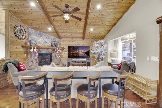 Detail Gallery Image 7 of 22 For 1206 Minton Dr, Big Bear City,  CA 92314 - 3 Beds | 2/1 Baths