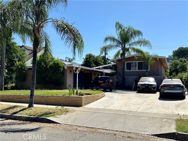 Detail Gallery Image 1 of 1 For 3657 Broadmoor Bld, San Bernardino,  CA 92404 - 4 Beds | 2/2 Baths